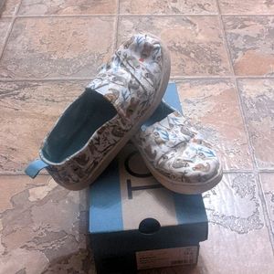 Toms girls size 13.5 Sloth print